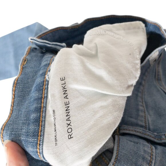 7 For All Mankind Roxanne Ankle W 25 L 26 Straight Light Blue Jeans Raw Hem - Picture 3 of 11